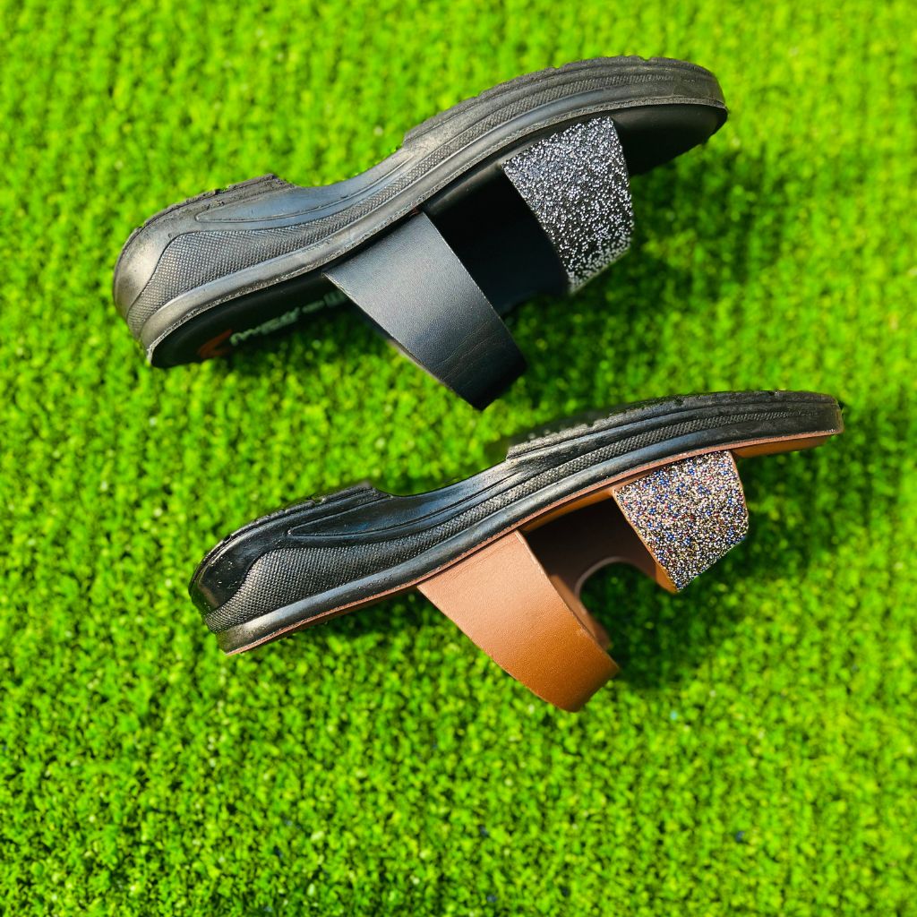 Sparkle Strap Comfort Slip-On Slippers – Stylish Women’s Casual Footwear